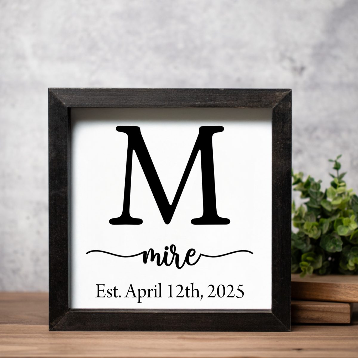 Customized Family Name Sign with Initial
