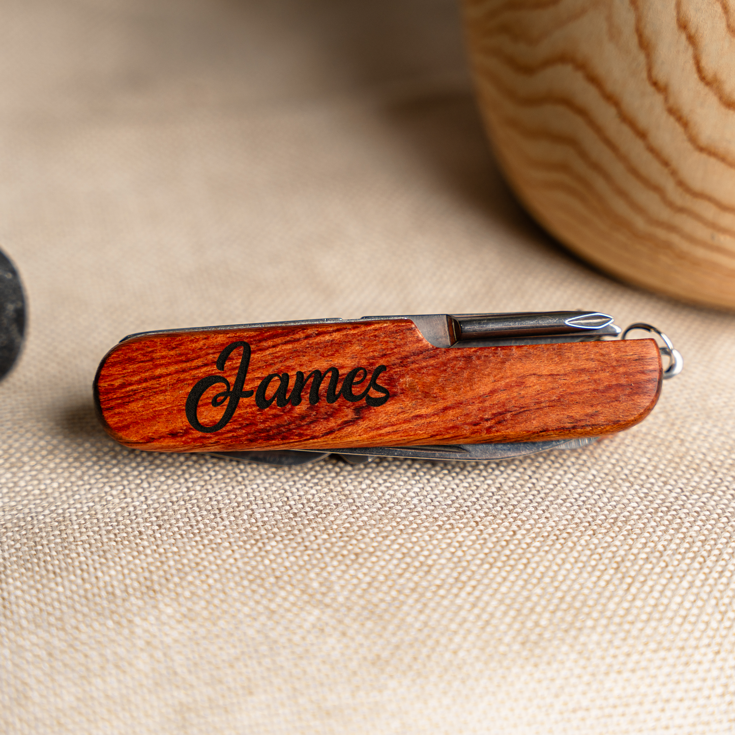 Customized Wood Pocket Knives