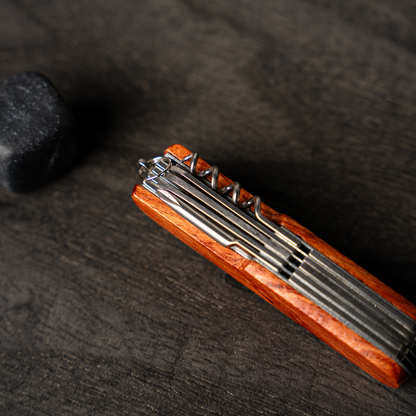 Customized Wood Pocket Knives