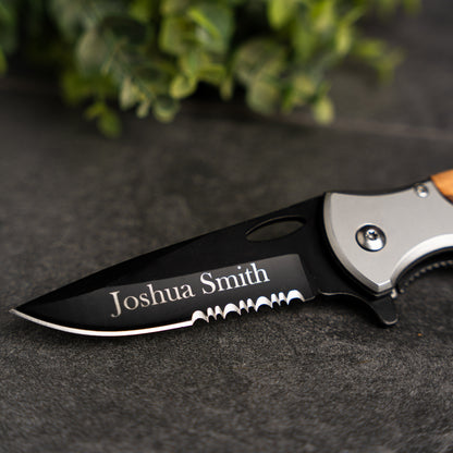 Customized Pakkawood Handle Hunting Knife - Black Blade
