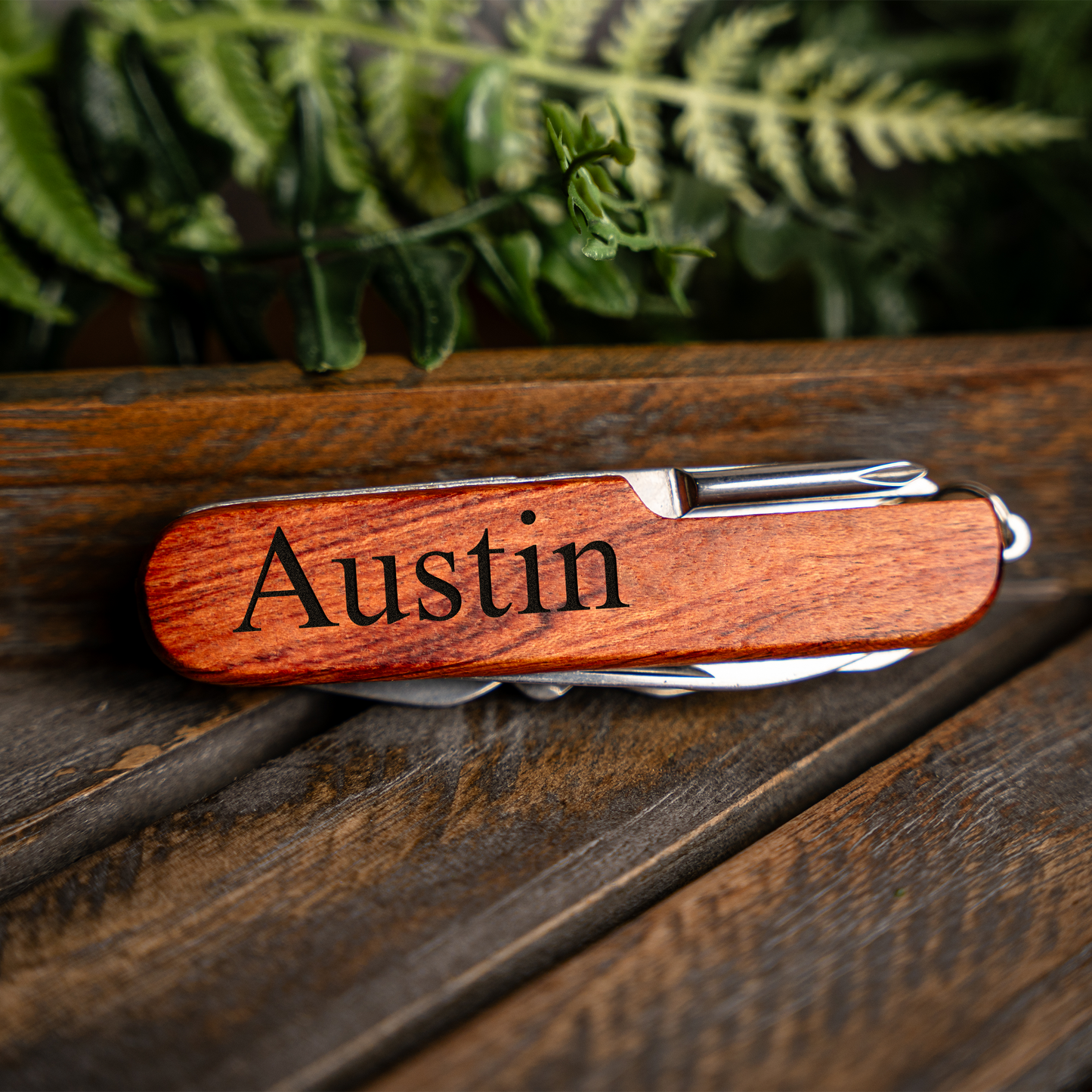 Customized Wood Pocket Knives