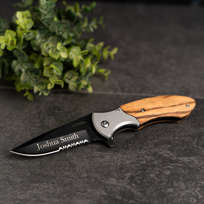 Customized Pakkawood Handle Hunting Knife - Black Blade