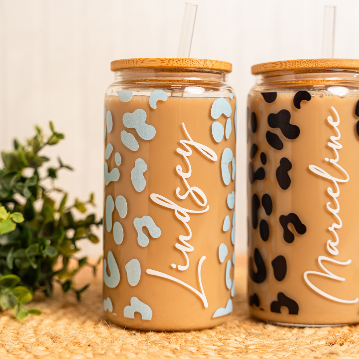 Customized Leopard Print Glass Can Cup with Bamboo Lid