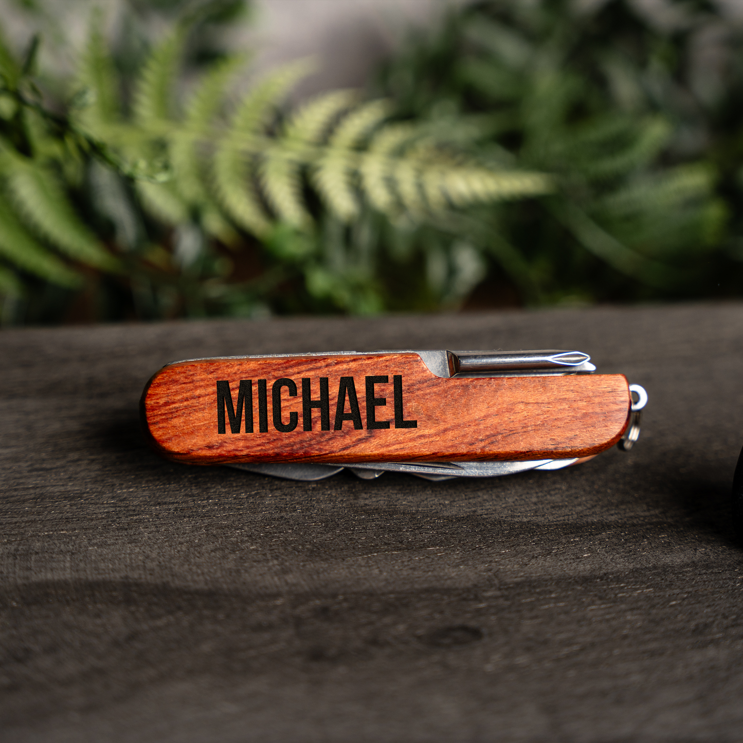 Customized Wood Pocket Knives