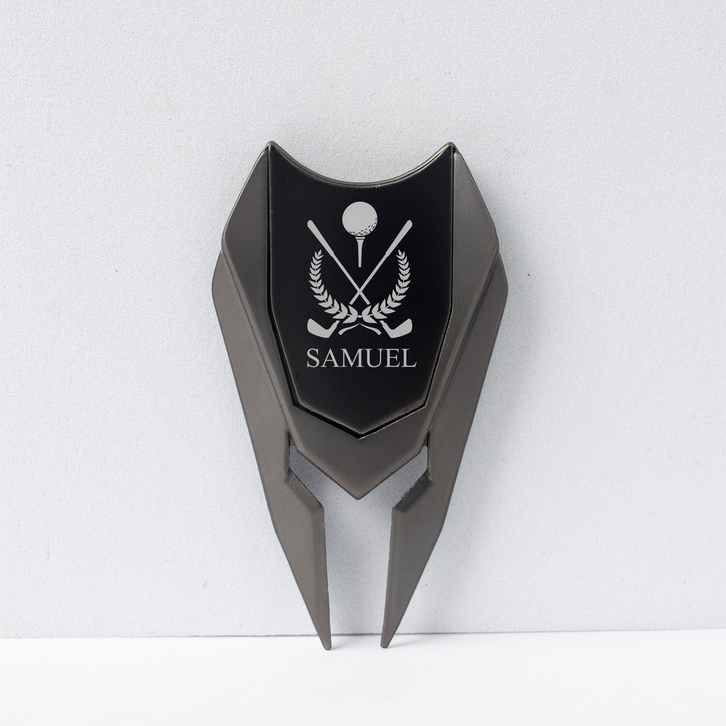 Customizable Golf Divot Tool